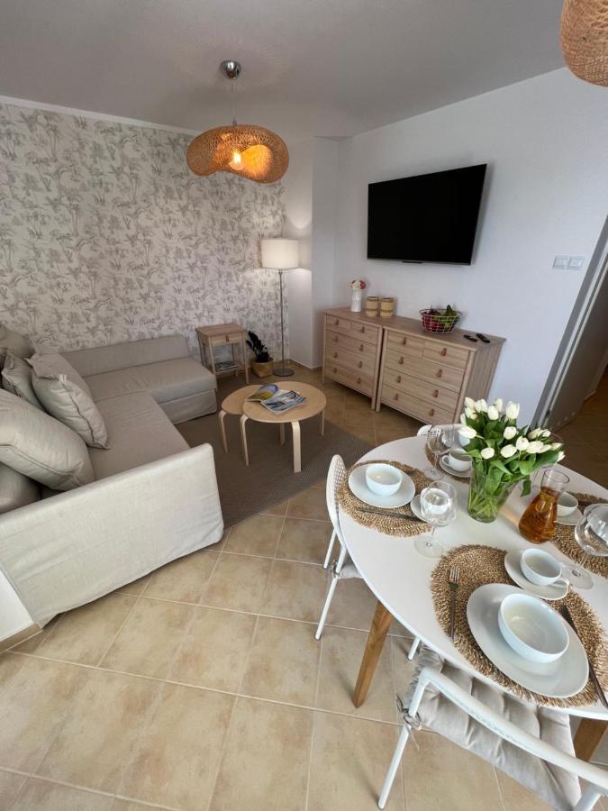 Apartament Przy Plazy Boho ชวีโนวิชแจ ภายนอก รูปภาพ