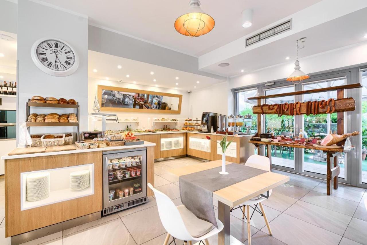 Apartament Przy Plazy Boho ชวีโนวิชแจ ภายนอก รูปภาพ